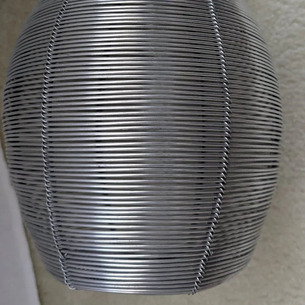 Handcrafted Metal Wire Vase Decorative Modern Basket Style – 11.5
